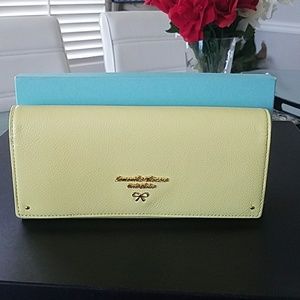 SOLD***Gorgeous Wallet